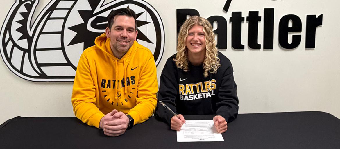 Local Standout Hannah Markusson Signs with Rattlers